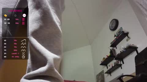 Snapshot of ariancock chatting on 11/01/25, 10:56 Banana online show from 11/01/25, 10:56