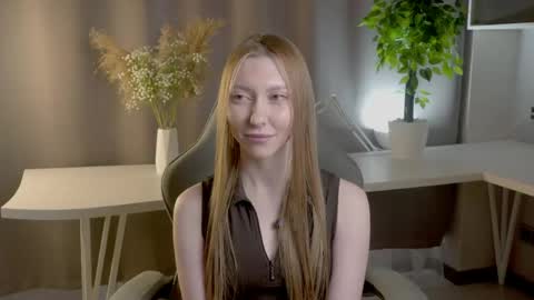 Snapshot of arianememo chatting on 05/13/26, 04:21 Ariana online show from 05/13/26, 04:21