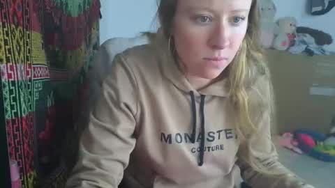 Snapshot of arianna_blonde1 chatting on 03/08/26, 01:47 arianna online show from 03/08/26, 01:47