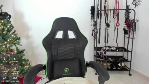 Arianna Connor online show from 11/18/25, 06:01