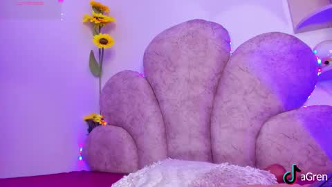 Snapshot of arianna_gren chatting on 02/27/25, 07:15 Arianna online show from 02/27/25, 07:15