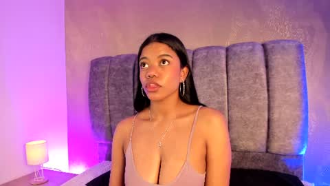 Snapshot of arianna_roxe_ chatting on 06/16/26, 09:23 arianna_roxe_ online show from 06/16/26, 09:23