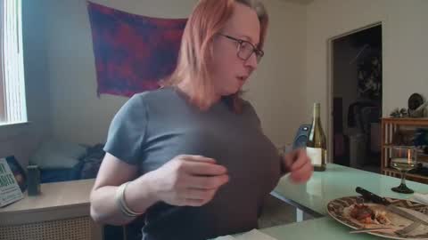 Snapshot of arianna_sinz chatting on 12/22/25, 08:50 Arianna Sinz online show from 12/22/25, 08:50