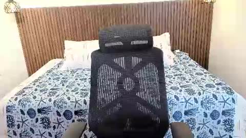 Snapshot of ariannajones_vg chatting on 07/17/26, 03:02 Arianna online show from 07/17/26, 03:02