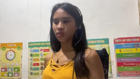 Snapshot of ariannaramm chatting on 05/08/26, 02:11 Mila online show from 05/08/26, 02:11