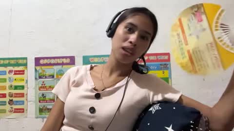 Snapshot of ariannaramm chatting on 05/13/26, 02:25 Mila online show from 05/13/26, 02:25