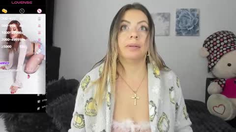 Snapshot of ariannawil chatting on 01/10/26, 11:42 ariannawil online show from 01/10/26, 11:42