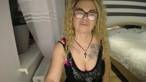 Snapshot of ariannesexy chatting on 01/18/26, 10:24 ArianeSexy online show from 01/18/26, 10:24