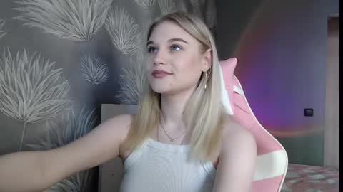ariavelvets online show from 05/15/26, 11:17