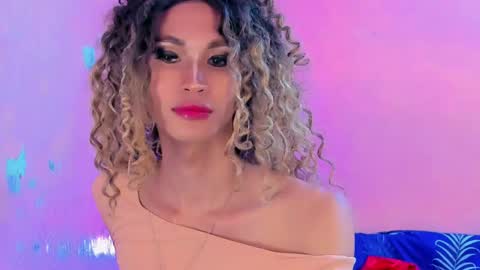 Snapshot of ariba_aribats chatting on 12/03/24, 05:09 VAL online show from 12/03/24, 05:09