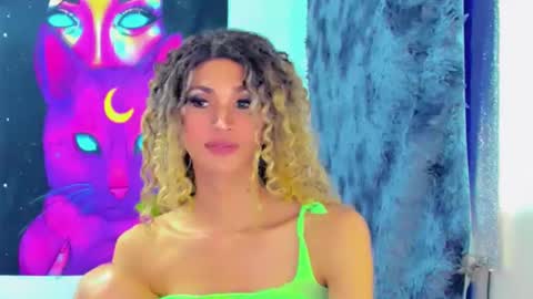 Snapshot of ariba_aribats chatting on 02/25/25, 02:58 VAL online show from 02/25/25, 02:58