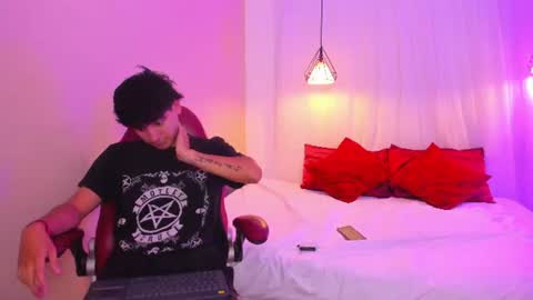 Snapshot of ariblake chatting on 06/14/26, 12:07 Ari and Aiden online show from 06/14/26, 12:07