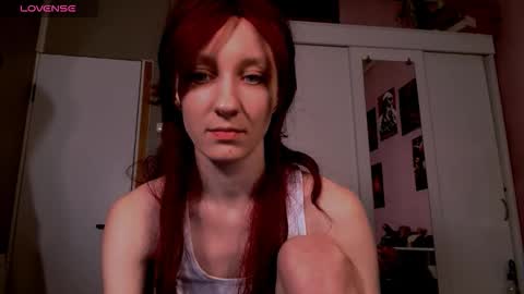 Snapshot of aribluush chatting on 02/03/26, 10:37 aribluush online show from 02/03/26, 10:37