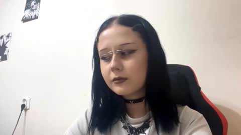 Snapshot of aricacolgrove chatting on 10/08/25, 08:17 La online show from 10/08/25, 08:17