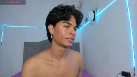 Snapshot of ariel_adan chatting on 06/20/26, 07:16 ariel_adan online show from 06/20/26, 07:16