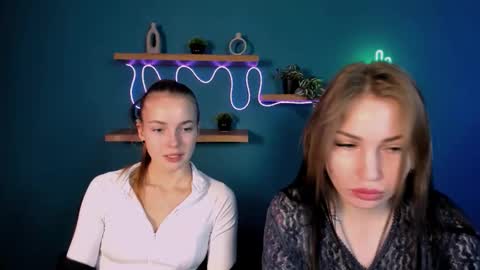 Snapshot of ariel_shadow chatting on 11/26/25, 09:43 ariel_shadow online show from 11/26/25, 09:43