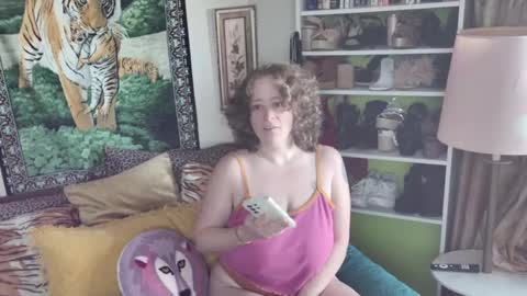 Snapshot of arielabai chatting on 10/09/25, 06:06 Arielle Ari online show from 10/09/25, 06:06