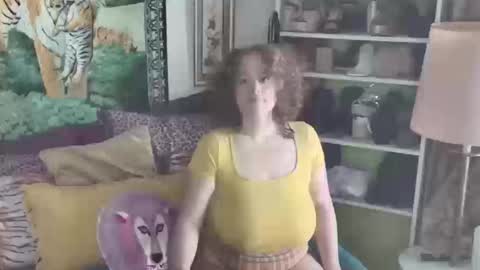 Snapshot of arielabai chatting on 10/15/25, 05:24 Arielle Ari online show from 10/15/25, 05:24