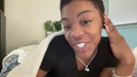 Snapshot of arielbliss69 chatting on 03/27/26, 01:11 arielbliss69 online show from 03/27/26, 01:11