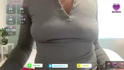 Snapshot of arielbliss69 chatting on 04/06/26, 12:06 arielbliss69 online show from 04/06/26, 12:06