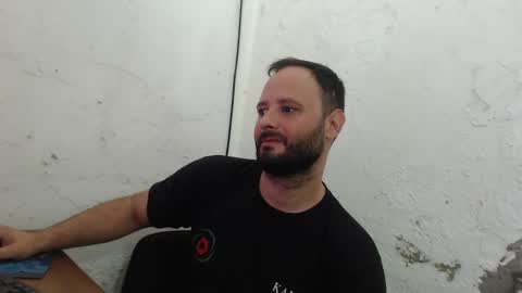 Snapshot of arield85 chatting on 01/21/25, 02:26 Ariel online show from 01/21/25, 02:26