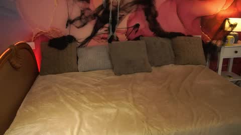 Ariel online show from 10/23/25, 08:02