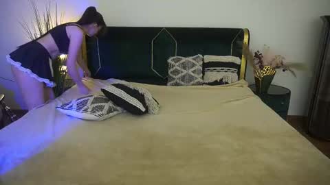 Ariel online show from 06/15/26, 07:49