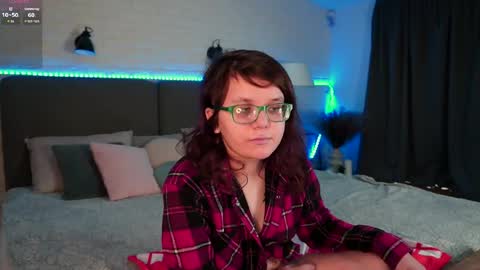 Snapshot of ariell_mini chatting on 04/01/26, 05:52 Ariell Mini online show from 04/01/26, 05:52