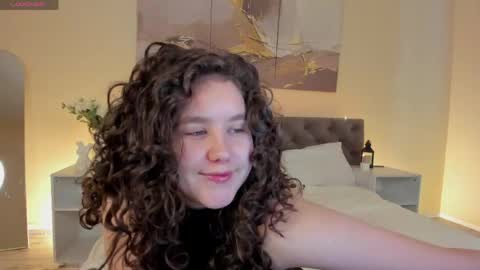 Snapshot of ariella_sol chatting on 05/06/26, 01:14 Ariella GTM3 Tue Wed Thu Fri Sat 0400 am-1030pm online show from 05/06/26, 01:14