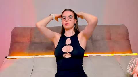 Snapshot of ariellateska chatting on 07/14/26, 03:33 Ariella online show from 07/14/26, 03:33