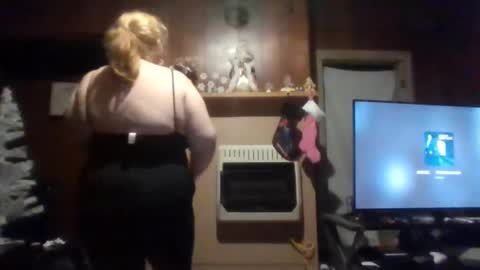 ariellejade06 online show from 12/04/24, 11:02