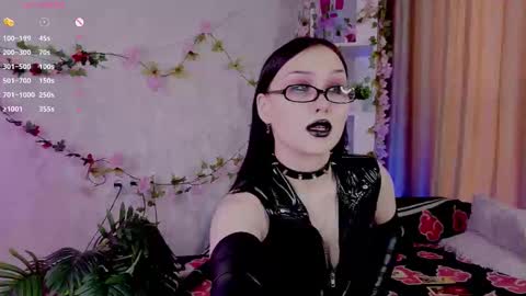 Snapshot of ariellemckoon chatting on 03/10/26, 05:34 Dee online show from 03/10/26, 05:34