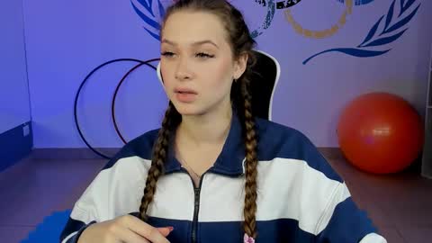 arielsykes online show from 09/15/25, 10:48