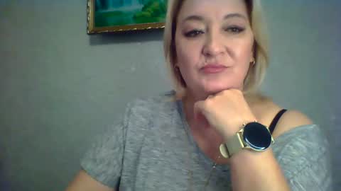 Snapshot of arielxloveresss chatting on 10/05/25, 07:17 ArielXLoveresss online show from 10/05/25, 07:17