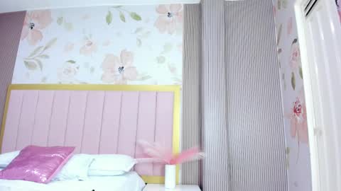 Snapshot of arietta_skinny chatting on 03/27/26, 02:50 Arietta online show from 03/27/26, 02:50