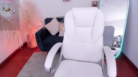 Ari  online show from 12/17/25, 07:42