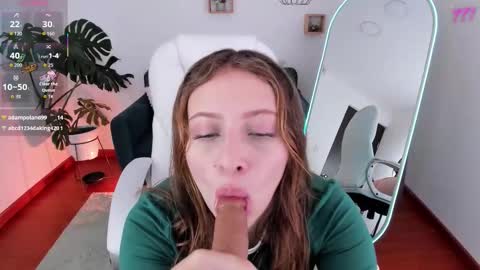 Snapshot of arii_1010_ chatting on 02/08/26, 09:51 Ari online show from 02/08/26, 09:51