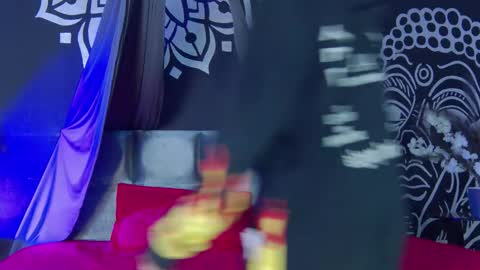 Ari online show from 09/08/25, 07:46