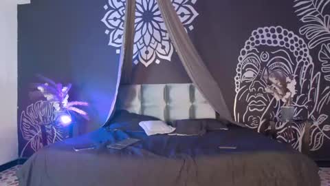 Ari online show from 09/13/25, 07:35