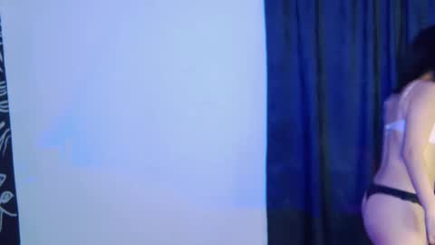 Ari online show from 10/28/25, 07:49