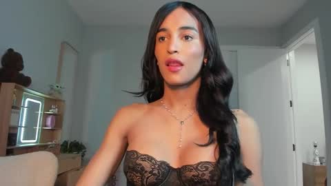 Snapshot of ariia1_ chatting on 02/11/26, 12:26 Aria online show from 02/11/26, 12:26