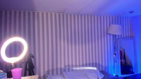  Arianna  online show from 01/16/25, 06:48