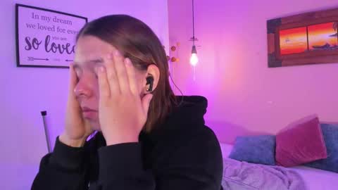  Arianna  online show from 03/10/25, 12:26