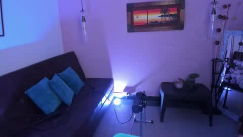  Arianna  online show from 11/21/25, 01:10