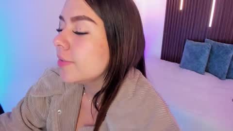  Arianna  online show from 12/16/25, 01:27