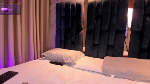 Snapshot of ariivegaa chatting on 11/30/25, 05:00 Ari Vega online show from 11/30/25, 05:00