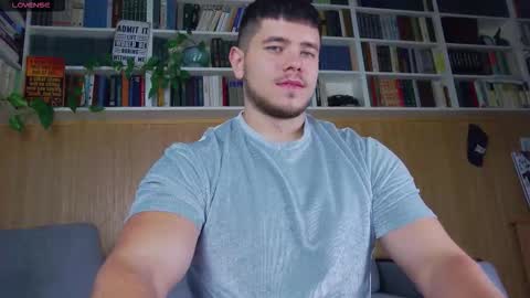 Snapshot of arilass chatting on 09/17/25, 06:59 A n g e l  f r o m  H e l l online show from 09/17/25, 06:59