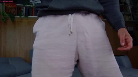 Snapshot of arilass chatting on 09/26/25, 07:01 A n g e l  f r o m  H e l l online show from 09/26/25, 07:01