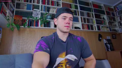 Snapshot of arilass chatting on 09/27/25, 06:29 A n g e l  f r o m  H e l l online show from 09/27/25, 06:29