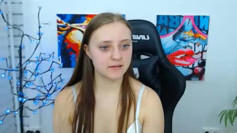 arinabelle online show from 11/26/25, 02:01